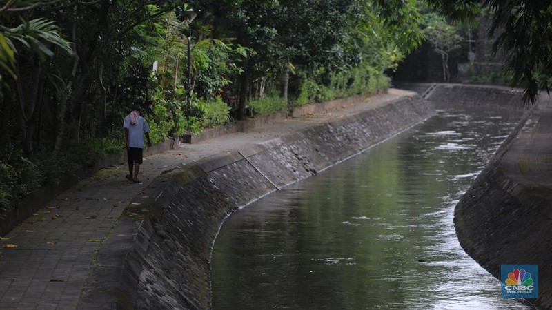 Area objek wisata Tukad (sungai) Bindu, Denpasar, Bali, Kamis (23/5/2024). Tukad Bindu yang berlokasi di Kesiman, Denpasar Timur merupakan sungai yang awalnya kotor dan kini menjadi sungai yang sangat bersih. (CNBC Indonesia/Faisal Rahman)