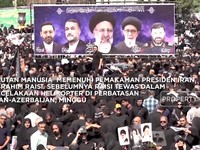 Video: Lautan Manusia Tangisi Peti Presiden Iran