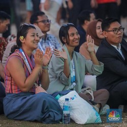 Potret Riuh & Keseruan Melasti Water Carnival di Pantai Melasti