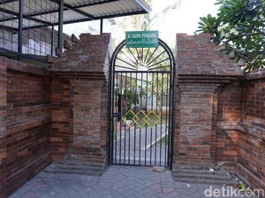 Berbagai Cerita Keanehan di Pesarean Ki Ageng Pengging Surabaya