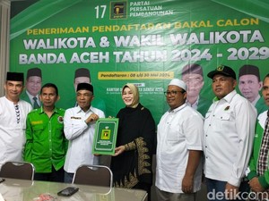 Anggota DPR RI Illiza Daftar Bacalon Walkot Banda Aceh ke PPP