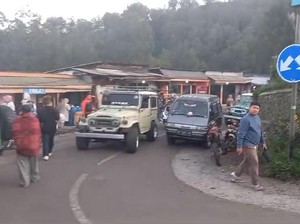 Lalu Lintas Penanjakan Bromo Hari Kedua Long Weekend Waisak Ramai Lancar