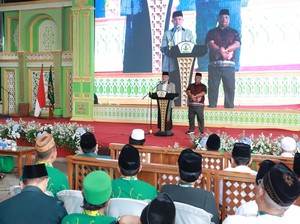 Bupati Kebumen Hibahkan Dana Rp 2 M untuk PCNU