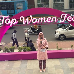 Edukasi Jadi Kunci untuk Mendorong Peran & Kontribusi Perempuan