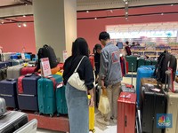 Pengunjung Ini Terkejut, Beli Koper di Transmart Ternyata Hemat Jutaan