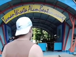 Bule Batal Masuk TWA Bantimurung, Keberatan Tiket Mahal