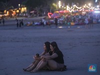 Bukan Tiket Pesawat Mahal, Ini yang Bikin Orang RI Ogah Pelesiran