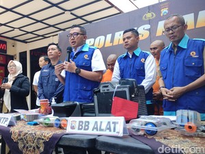Segini Bagi Hasil 2 Tersangka Pungli Urus KTP Kilat di Malang