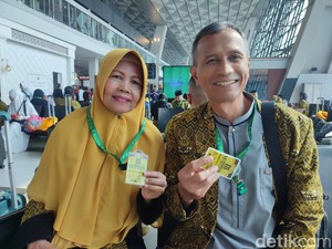 Dahsyatnya Keutamaan Sedekah buat Pasangan Suami Istri Ini Haji Berkali-kali