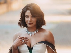 Priyanka Chopra Jadi Aktris Bollywood dengan Gaji Tertinggi