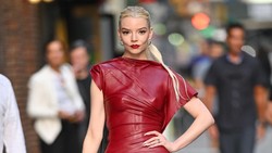 Momen Mencekam Anya Taylor-Joy Kerampokan Saat Menginap di Rumah Selebriti