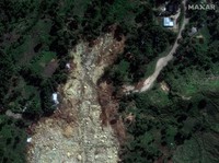 Ngeri! Potret Satelit Sebelum dan Sesudah Longsor Papua Nugini