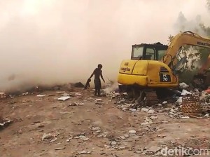 TPA Jungutbatu Nusa Penida Kembali Terbakar, Wisatawan Terganggu