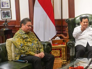 Prabowo Minta Permudah Izin Usaha Sektor Padat Karya
