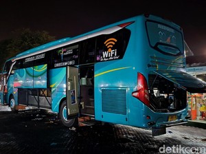 Bus Study Tour Terbakar di Yogya Gegara Korsleting Kabel Charger