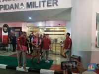 Berompi Pink, Eks Dirjen Minerba Bambang Gatot Resmi Ditahan Kejagung!