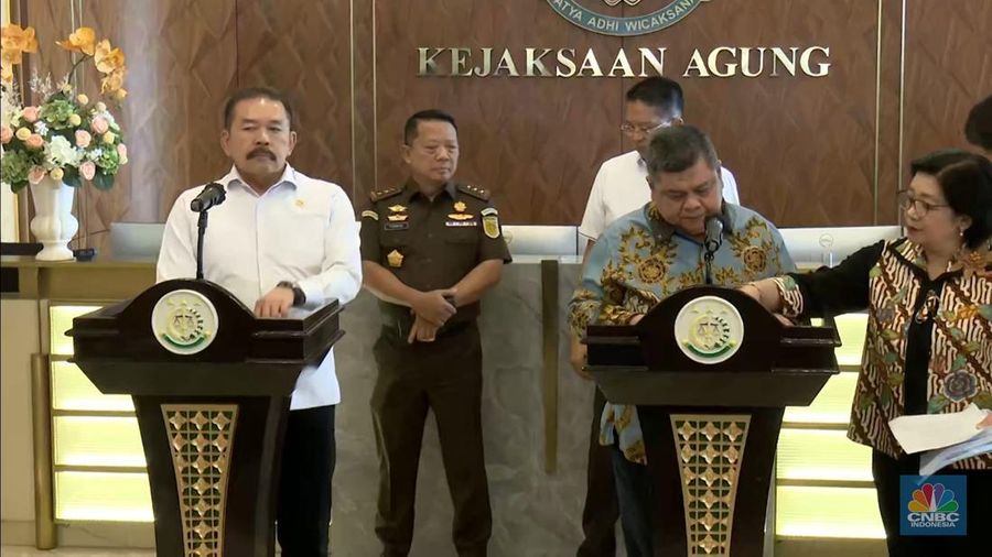 Jaksa Agung, St Burhanudin mengungkap jumlah kerugian negara terbaru dalam kasus dugaan korupsi tata niaga komoditas timah wilayah Izin Usaha Pertambangan (IUP) PT Timah Tbk tahun 2015-2022. Jumlahnya bertambah dari sebelumnya Rp 271 triliun menjadi sekitar Rp 300 triliun.