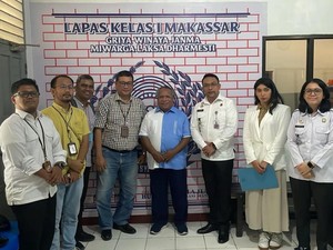 KPK Jebloskan Eks Bupati Mimika Eltinus Omaleng ke Lapas Makassar