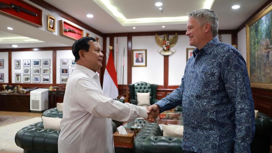 Menteri Pertahanan Prabowo Subianto menerima kunjungan Sekjen OECD Mathias Cormann, Selasa (28/5/2024).