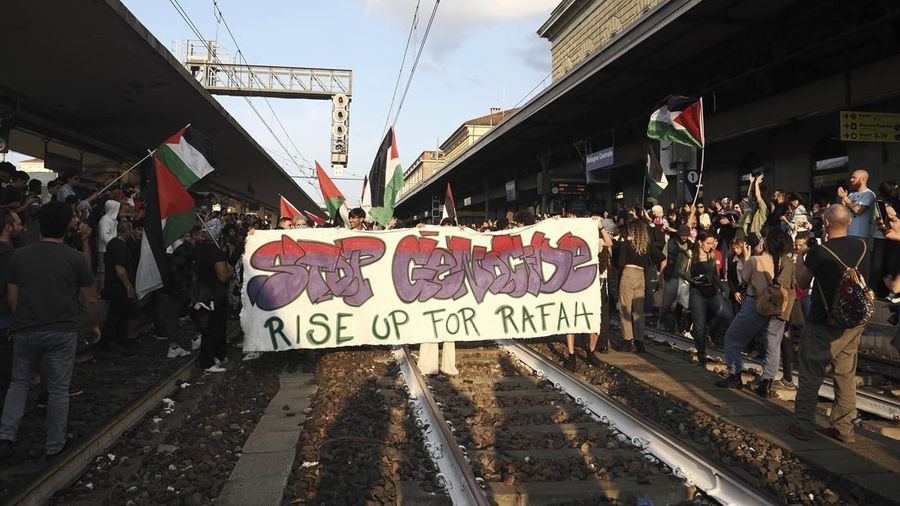 A protester waves a Palestinian flag during a demonstration in support of Palestinians, amid the ongoing conflict between Israel and the Palestinian Islamist group Hamas, in Mexico City, Mexico May 28, 2024. REUTERS/Henry Romero   REFILE - QUALITY REPEAT
