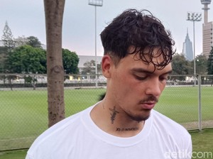 KAS Eupen Putus Kontrak Shayne Pattynama