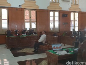 Divonis 6 Tahun Penjara, Bupati Labuhanbatu Nonaktif Bantah Terima Uang