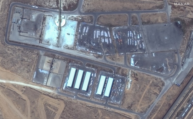 Gambar citra satelit yang dirilis pada Rabu (29/5) menunjukkan dampak serangan udara Israel di Rafah. (Maxar Technologies/Handout via REUTERS) Gambar citra satelit yang dirilis pada Rabu (29/5) menunjukkan dampak serangan udara Israel di Rafah. (Maxar Technologies/Handout via REUTERS)