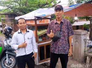 Cerita Herman Jenuh Jadi Buruh hingga Mantap Berjualan Bakso