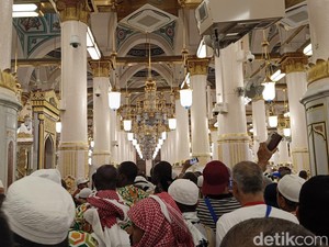 Cara Masuk Raudhah Pakai Tasreh, Ini yang Perlu Diketahui