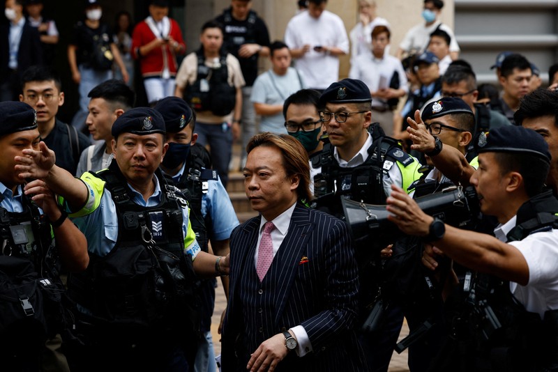 Pengadilan Tinggi Hong Kong pada Kamis (30/05) memutuskan 14 aktivis pro-demokrasi bersalah atas tuduhan subversi. (REUTERS/Tyrone Siu) Pengadilan Tinggi Hong Kong pada Kamis (30/05) memutuskan 14 aktivis pro-demokrasi bersalah atas tuduhan subversi. (REUTERS/Tyrone Siu)