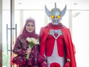 Viral Kala Ultraman Menikah, Kostumnya Beli dari Indonesia