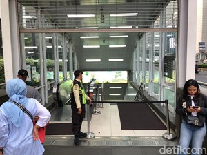 MRT Disetop Sementara Buntut Besi Jatuh, Penumpang Disarankan Refund