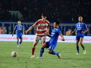Babak Pertama Madura United Vs Persib Tanpa Gol