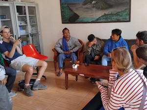 3 Turis Asing Bromo Foto Pamer Pantat di Atas Jip Dipanggil Pihak Berwajib