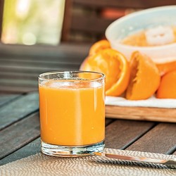 10 Bahan Pangan Dunia Ini Harganya Naik Gila-gilaan: Jus Jeruk - Kopi