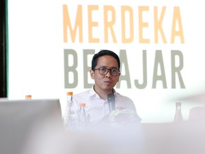 Panduan Sastra Masuk Kurikulum Ditarik Usai Dikritik, Kapan Rilis Ulang?