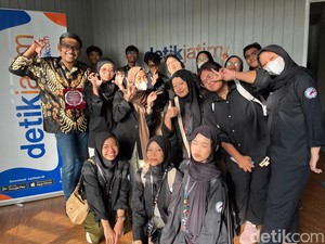 Pena Merah UPN Kulik Dapur Redaksi detikJatim