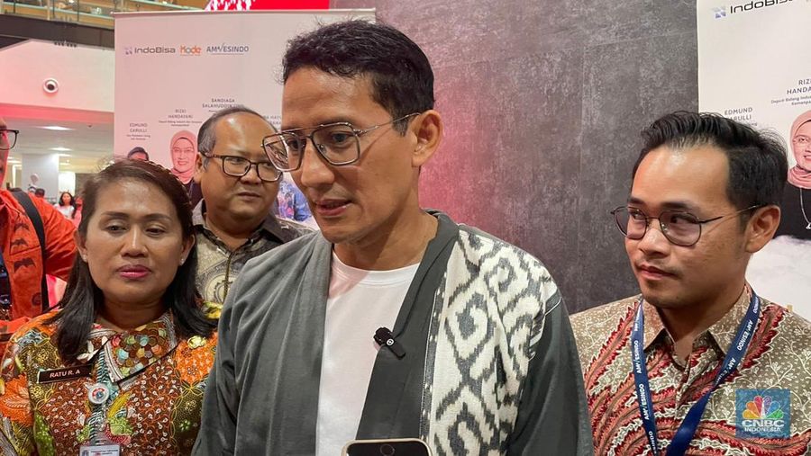 Menteri Pariwisata dan Ekonomi Kreatif Sandiaga Uno di Sarinah, Jakarta Pusat, Jumat (31/5/2024). (Dokumentasi: Rindi Salsabilla/CNBC Indonesia)
