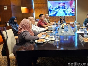 Dewan Pakar Rapat Tentukan Penerima Hoegeng Awards 2024