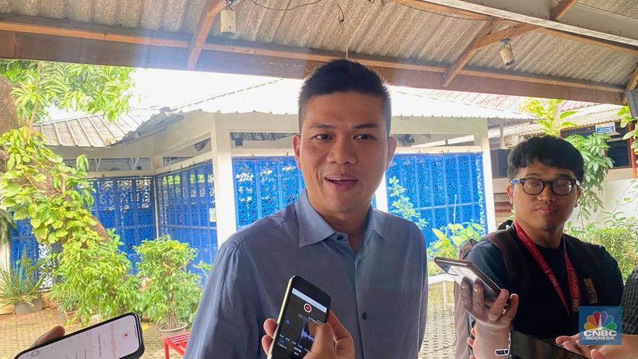 Starlink dari Malaysia diisukan dapat beroperasi di Indonesia. Ini diungkapkan oleh Ketua Umum Asosiasi Penyelenggara Jasa Internet Indonesia (APJII), Muhammad Arif. (վ/Novina Putri Bestari)