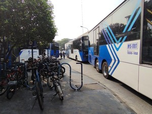 Rute TransJakarta ke Jakarta Fair 2024 dan Jadwal Operasionalnya