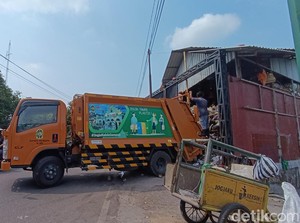 500 Ton Tumpukan Sampah di Depo Kota Jogja Dievakuasi, Masih Sisa 750 Ton