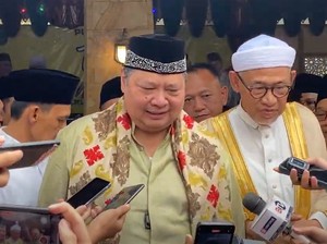 Menko Airlangga Hadiri Milad Ke-46 MDI di Pesantren Mama Bakry Bogor