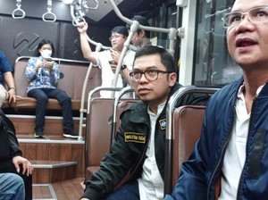 JakLingko Diduga Ugal-ugalan Buat Siswi Jatuh, TransJakarta Buka Suara
