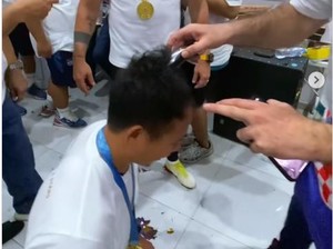 Made Wirawan Penuhi Janji Gunduli Kepala