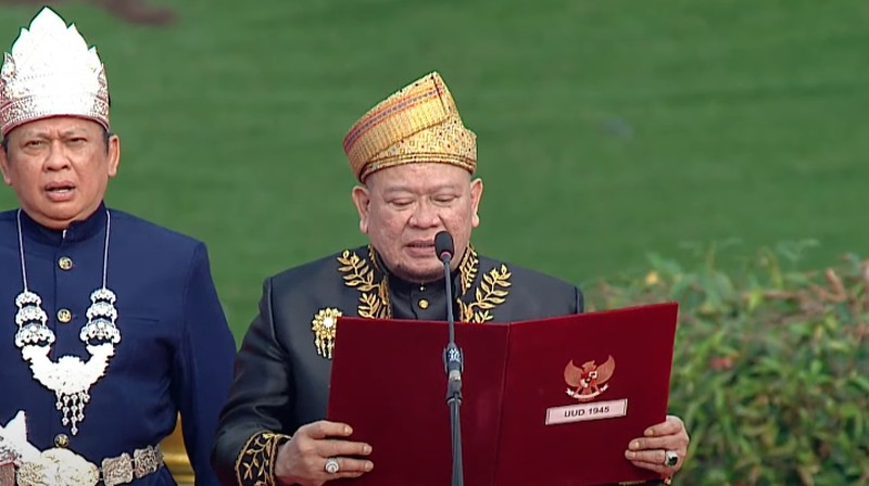Presiden Joko Widodo menyampaikan pidato saat pacara peringatan hari lahir Pancasila tahun 2024 di Dumai, Sabtu (1/6/2024). (YouTube/Sekretariat Presiden)