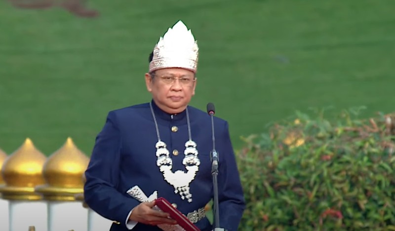 Presiden Joko Widodo menyampaikan pidato saat pacara peringatan hari lahir Pancasila tahun 2024 di Dumai, Sabtu (1/6/2024). (YouTube/Sekretariat Presiden) Presiden Joko Widodo menyampaikan pidato saat pacara peringatan hari lahir Pancasila tahun 2024 di Dumai, Sabtu (1/6/2024). (YouTube/Sekretariat Presiden)