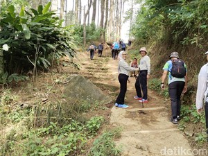 Muncak Beu, 110 Pegawai Pemda Kuningan Jajal Gunung Ciremai