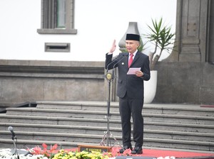 Pj Gubernur Jabar Ajak Warga Gotong Royong Rawat Pancasila