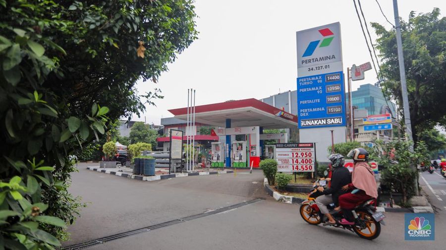 Suasana Stasiun Pengisian Bahan Bakar Umum (SPBU) Pertamina di kawasan Warung Jati Barat, Jakarta, Sabtu (1/6/2024). (²©²ÊÍøÕ¾/Faisal Rahman) Suasana Stasiun Pengisian Bahan Bakar Umum (SPBU) Pertamina di kawasan Warung Jati Barat, Jakarta, Sabtu (1/6/2024). (²©²ÊÍøÕ¾/Faisal Rahman)
